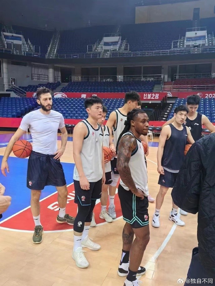 作用在這！青島隊記：馬爾科主要是做好楊瀚森的陪練和教練