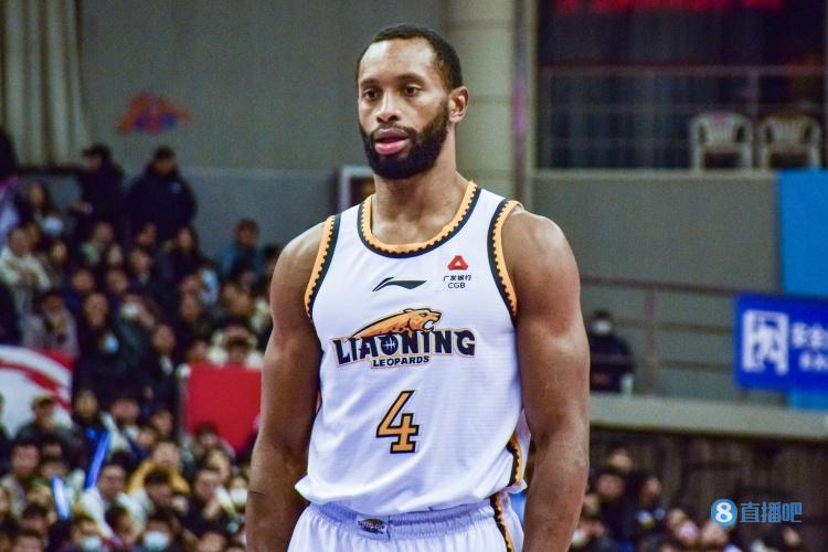 客場不敵廣東！趙探長：目前來看 亞當斯還是替不掉弗格的