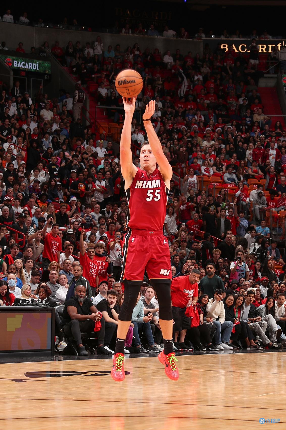 鄧羅下起三分雨！斯波：他具備得分爆發力 只要進一球就能連成串