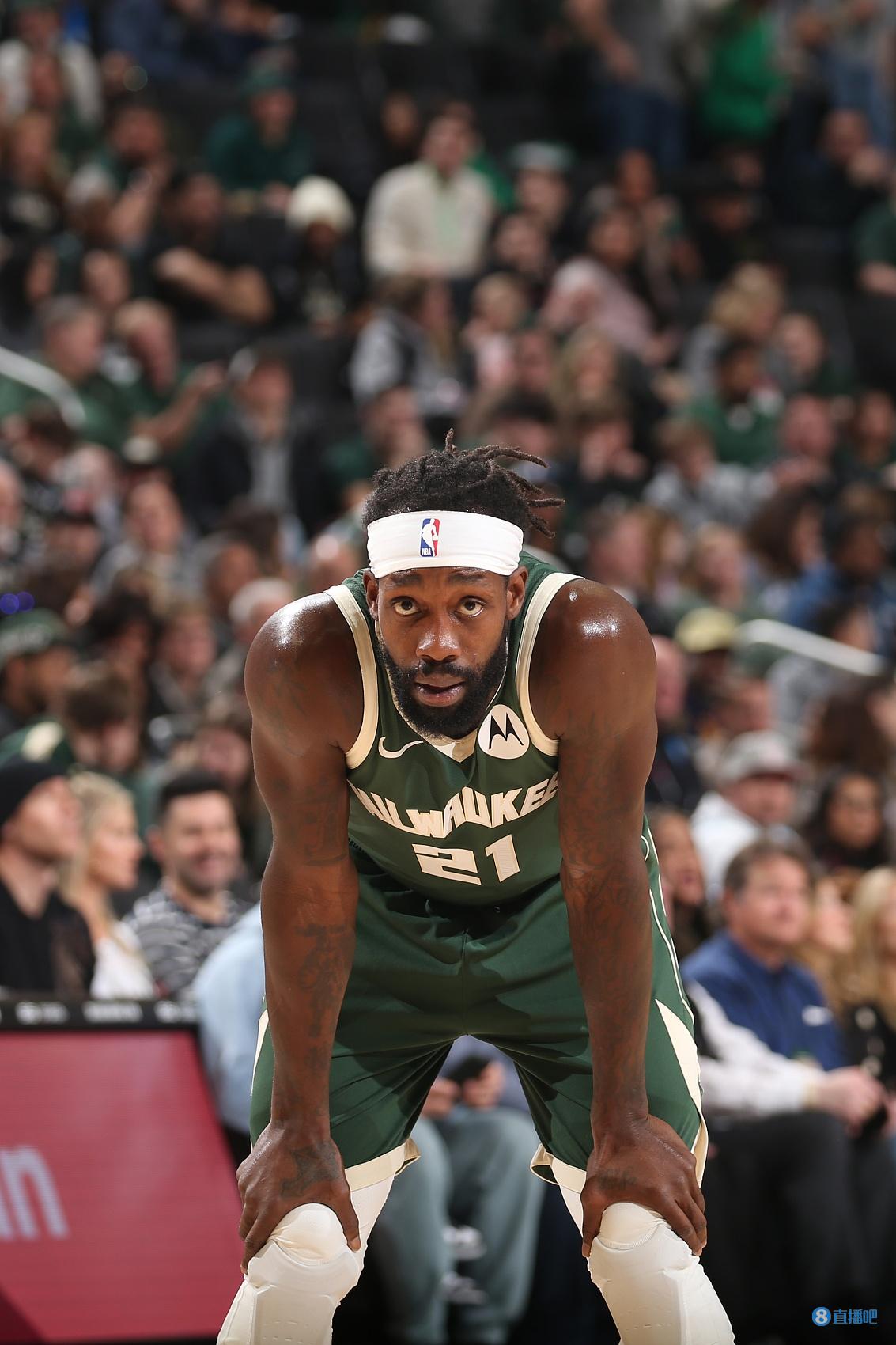 “0”號(hào)特工！貝弗利自嘲全掛蛋數(shù)據(jù)：上場(chǎng)做有氧運(yùn)動(dòng)了 屁事沒干