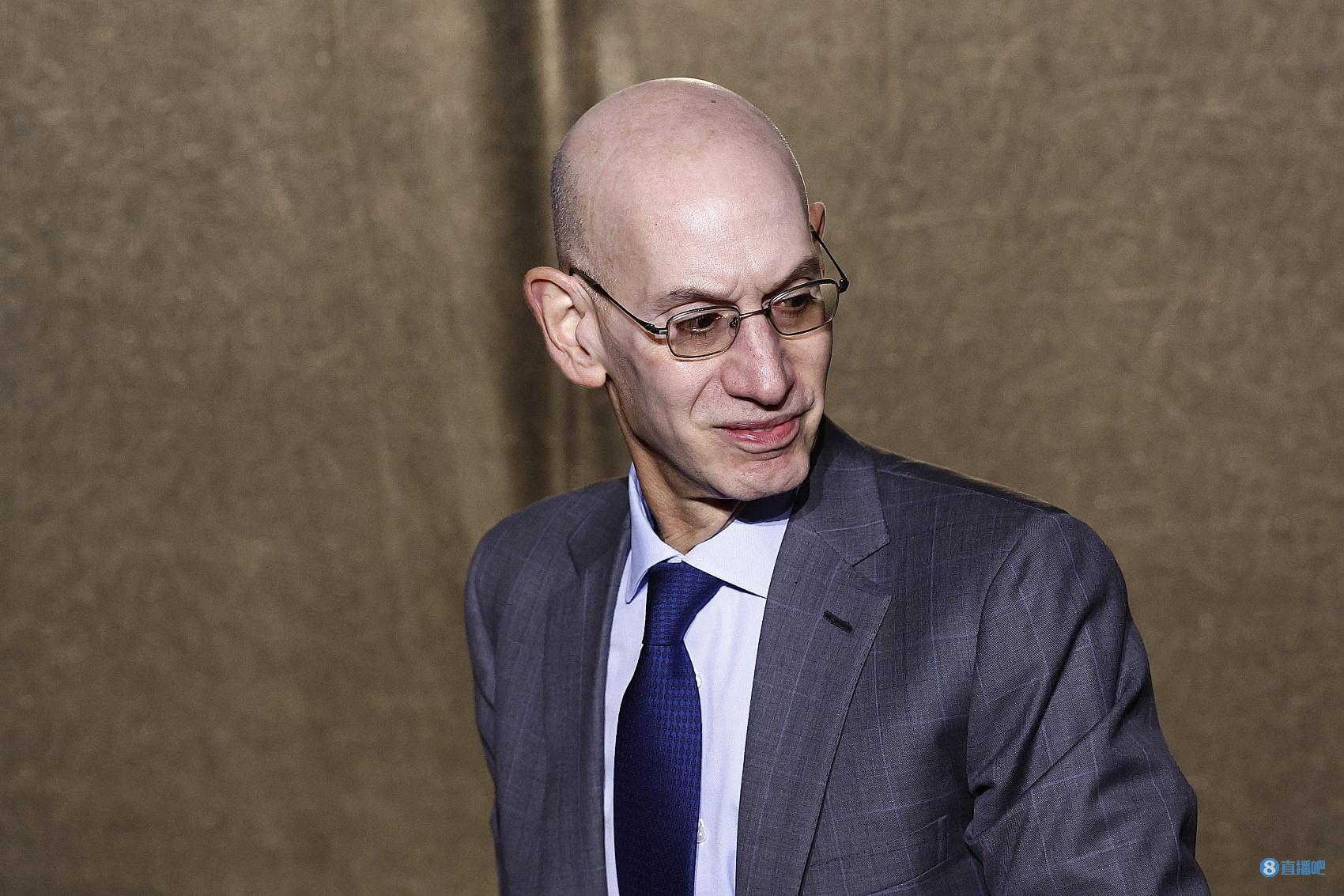 Woj：聯盟又強調了進攻球員騙哨子的事 近幾周聯盟比分下降了4分