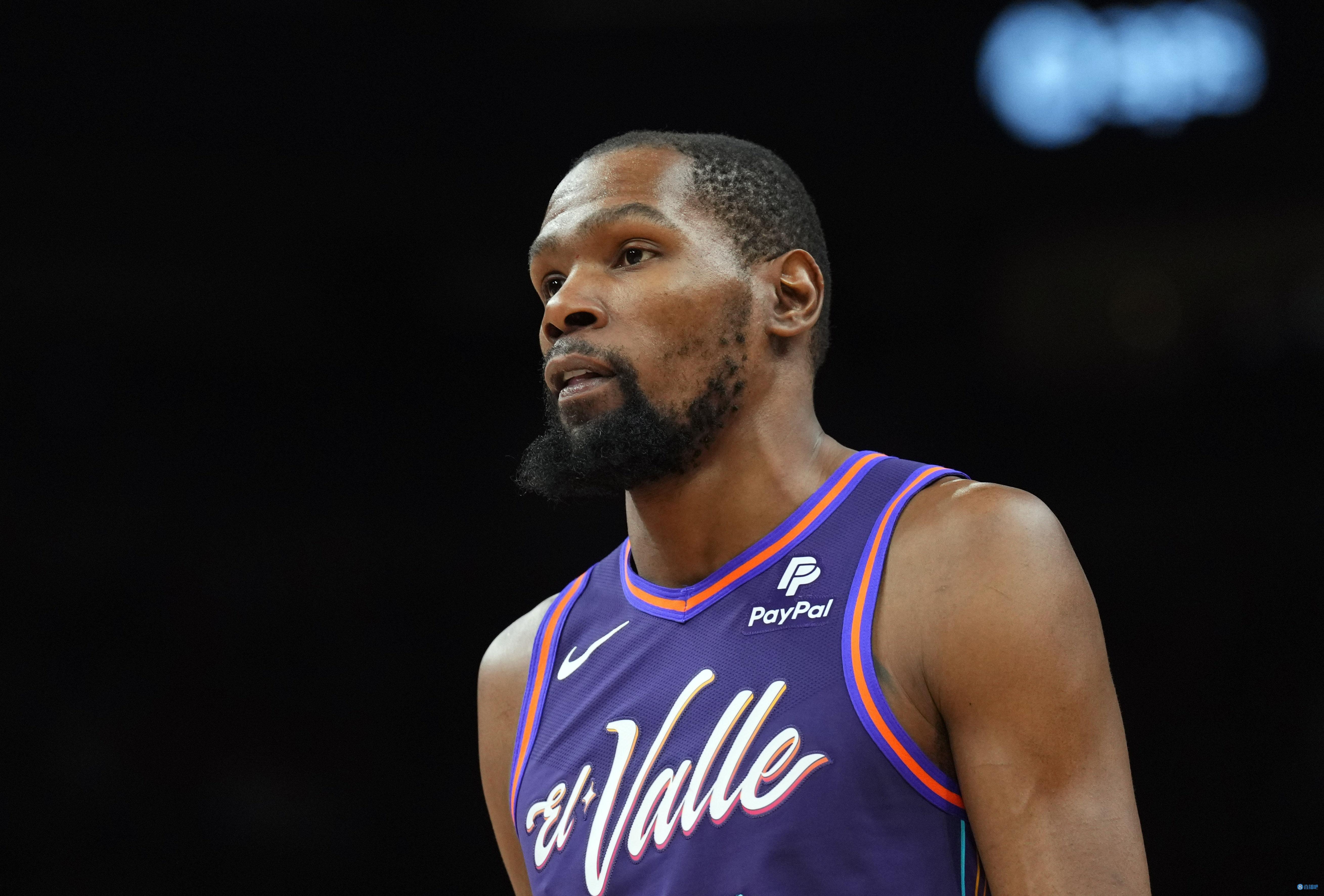 沃格爾稱贊KD防守：若本賽季他沒進最佳防守陣容 我會很失望